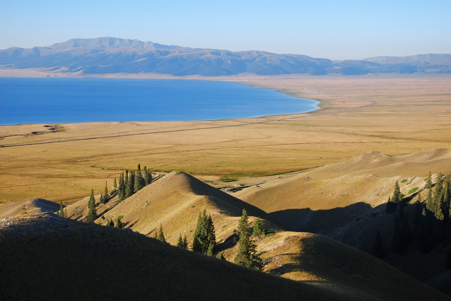 丝路明珠新疆，新时代璀璨风采